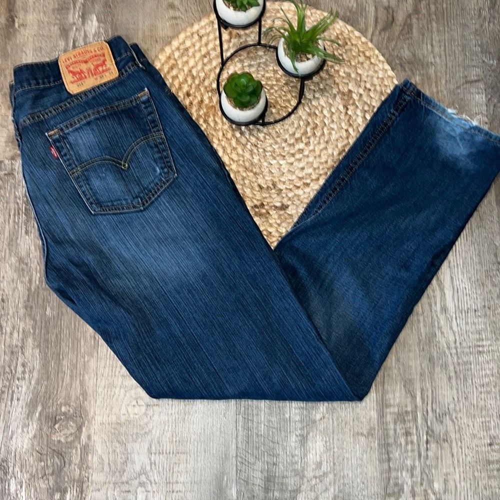 Levis 514 mens denim jeans size 33x 34
